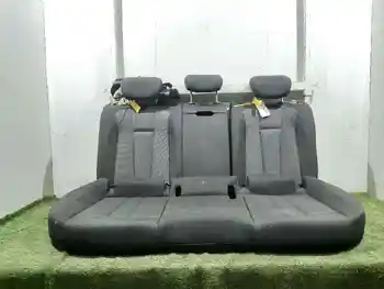 Galinės sėdynės AUDI A4 sedanas (8W2)